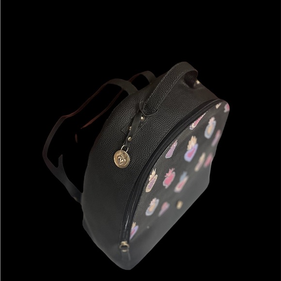 W Capsule Backpack with adjustable straps. Heart print on black material. - Picture 3 of 16